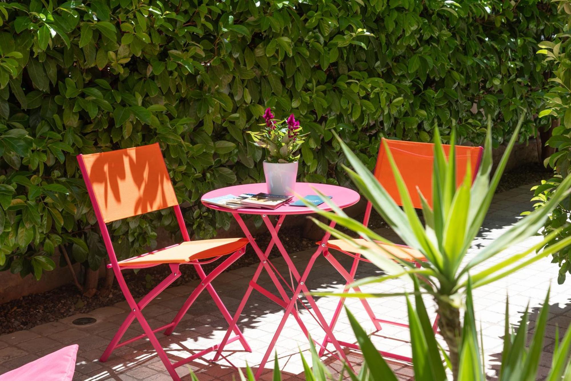 Garden House, Appartamento Con Giardino A Фазано Екстериор снимка