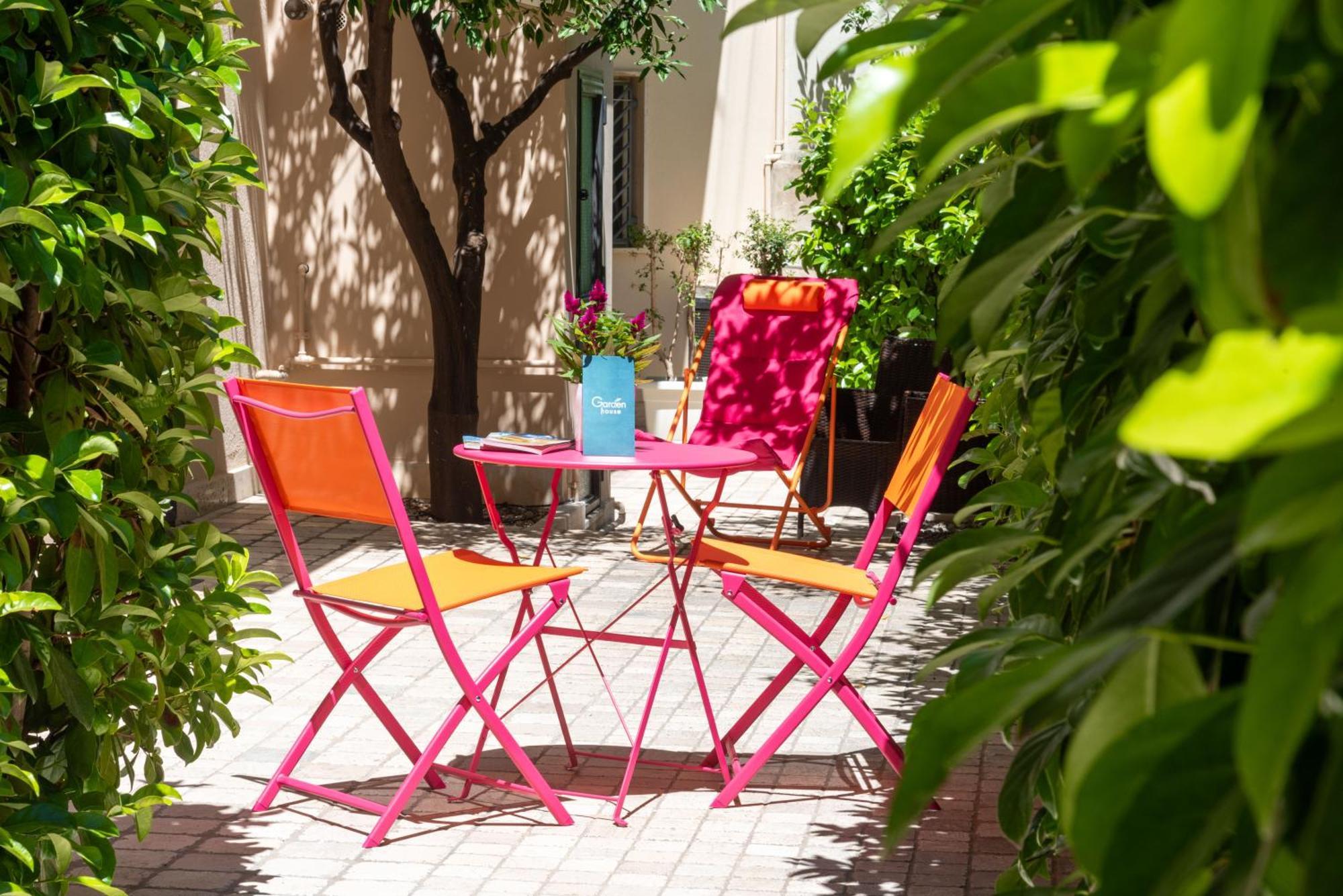 Garden House, Appartamento Con Giardino A Фазано Екстериор снимка